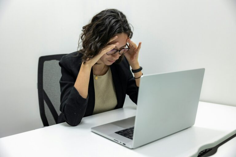 frustrated_employee